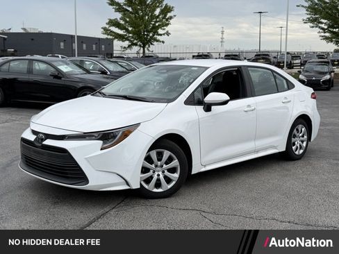 Used 2025 Toyota Corolla LE FWD image 1