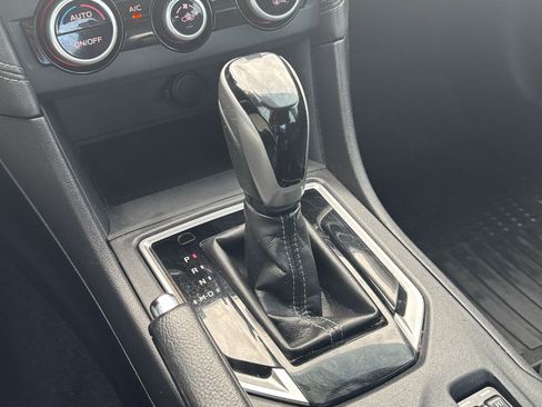 Used 2017 Subaru Impreza 2.0i Limited image 24