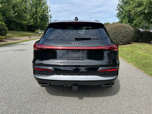 Used 2025 Audi Q5 Premium Plus w/ Premium Plus AWD/4WD image 14