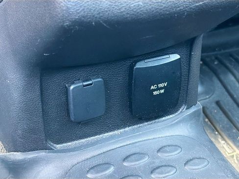 Used 2016 Ford Fusion Energi SE FWD image 26