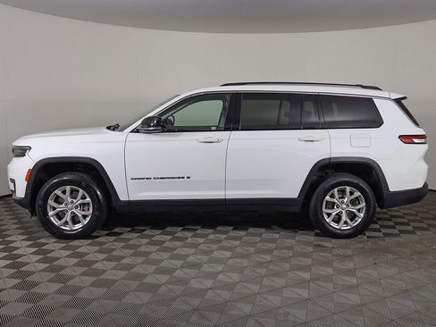 Used 2023 Jeep Grand Cherokee L Limited AWD/4WD image 19