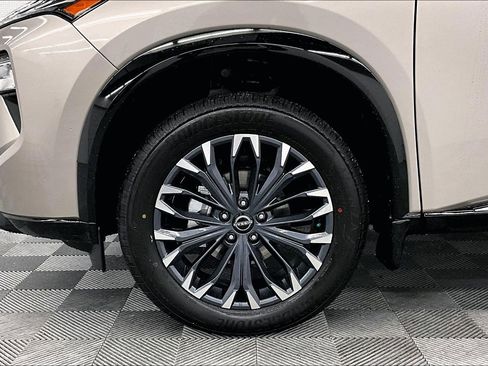 New 2026 Nissan Rogue Platinum w/ Platinum Premium Package AWD/4WD image 23