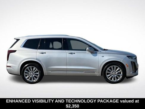 Used 2020 Cadillac XT6 Premium Luxury FWD image 3