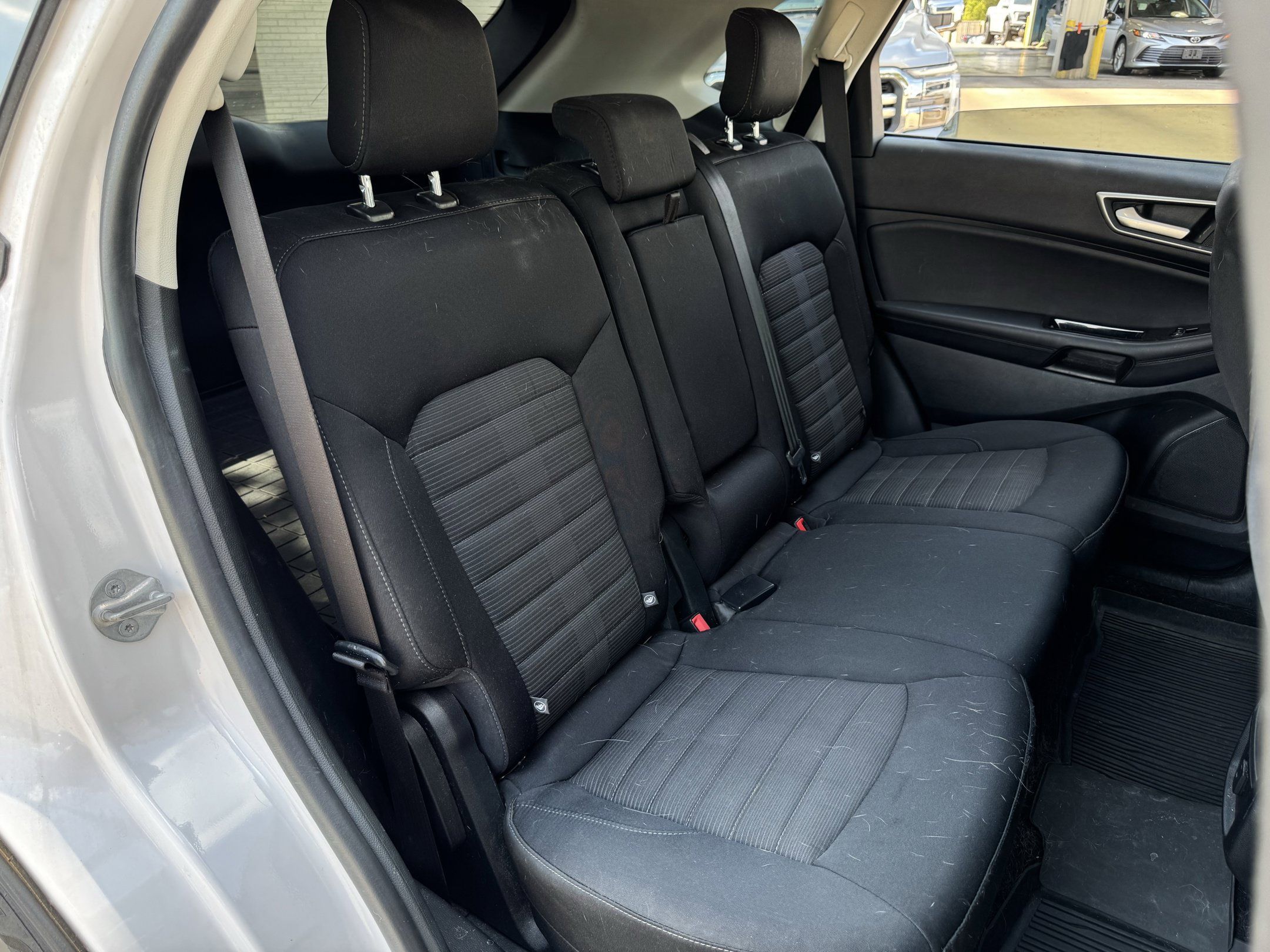 Used 2019 Ford Edge SEL w/ Cold Weather Package AWD/4WD image 27