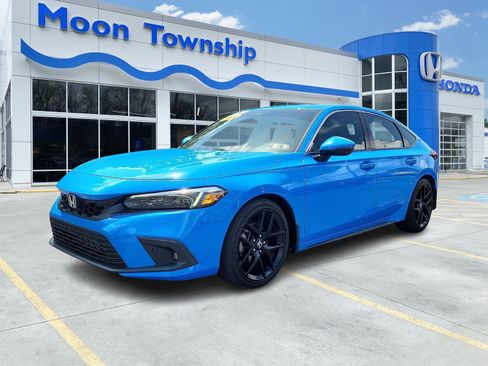 Used 2022 Honda Civic Sport Touring image 3