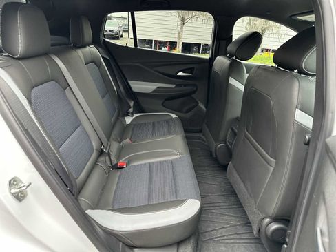 Certified 2024 Buick Envista Preferred w/ Convenience II Package image 18