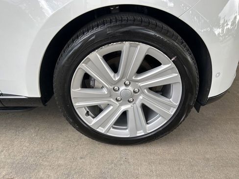 Used 2023 Land Rover Range Rover SE image 25