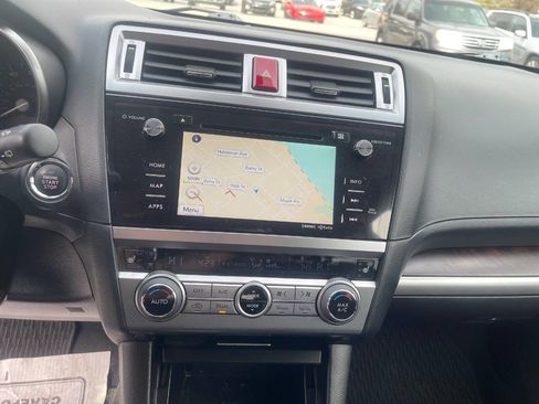 Used 2017 Subaru Outback 2.5i Limited image 13