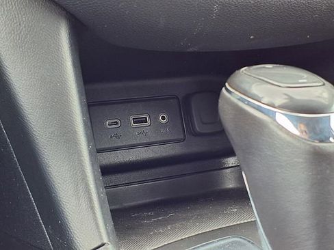 Used 2019 Chevrolet Equinox LT image 13