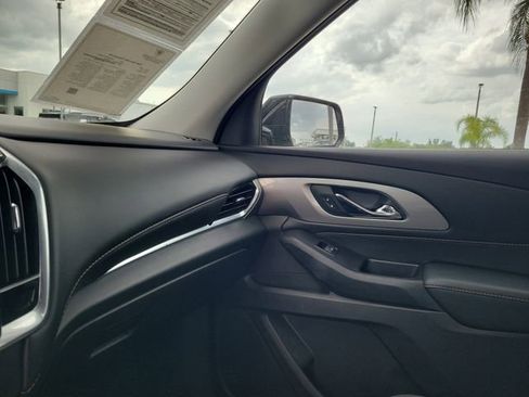 Used 2020 Chevrolet Traverse LS FWD image 27