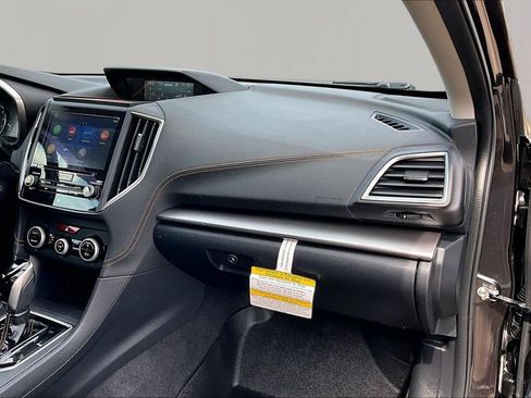 Used 2019 Subaru Crosstrek 2.0i Limited w/ Moonroof Package w/Navigation AWD/4WD image 17