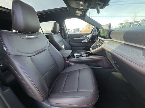 New 2026 Ford Explorer Platinum AWD/4WD image 26