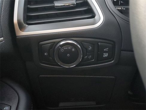 Certified 2024 Ford Edge SEL w/ Convenience Package image 16