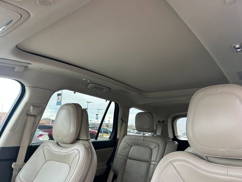 Used 2021 Lincoln Aviator Reserve w/ Equipment Group 202A image 27