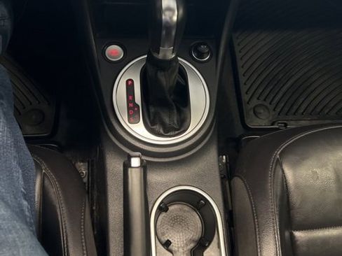 Used 2012 Volkswagen Beetle Turbo image 26