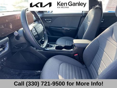 Certified 2025 Kia K4 EX image 43