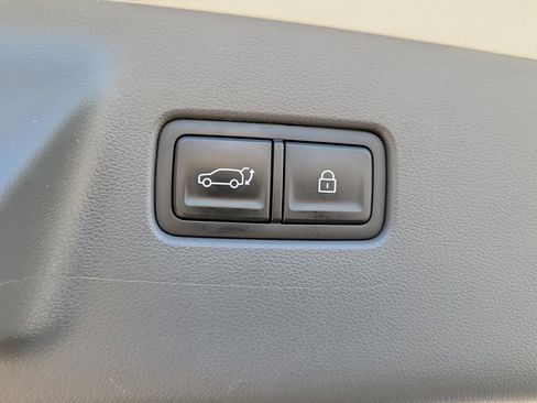 Used 2024 Hyundai Santa Fe SEL FWD image 10
