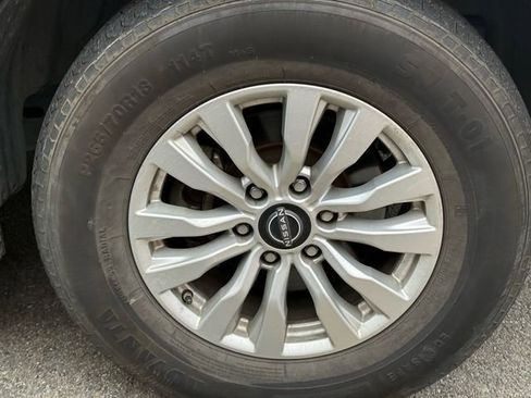 Used 2022 Nissan Armada SV AWD/4WD image 14