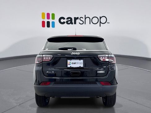 Used 2023 Jeep Compass Latitude image 4