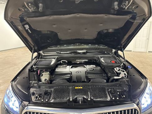 Used 2023 Mercedes-Benz Maybach GLS 600 4MATIC image 5