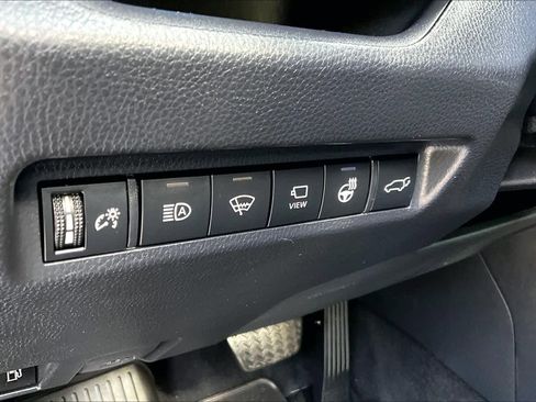 Certified 2022 Toyota RAV4 XSE AWD/4WD image 33