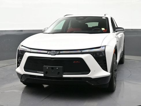Used 2025 Chevrolet Blazer EV RS w/ Super Cruise Package AWD/4WD image 8