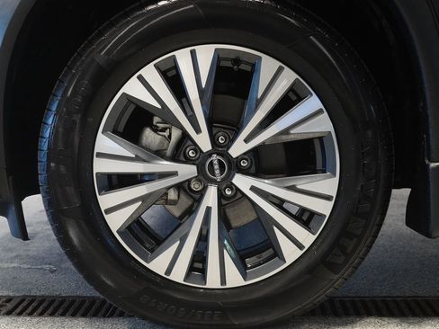 Used 2023 Nissan Rogue SV w/ SV Premium B Package AWD/4WD image 8