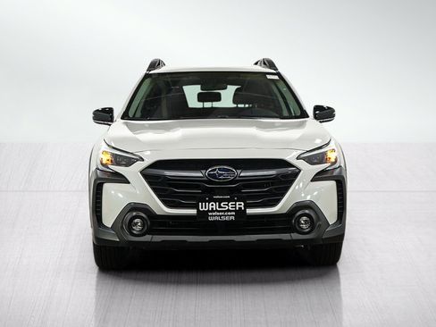 Used 2025 Subaru Outback Premium AWD/4WD image 8