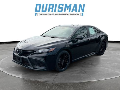 Used 2023 Toyota Camry SE w/ Convenience Package image 2