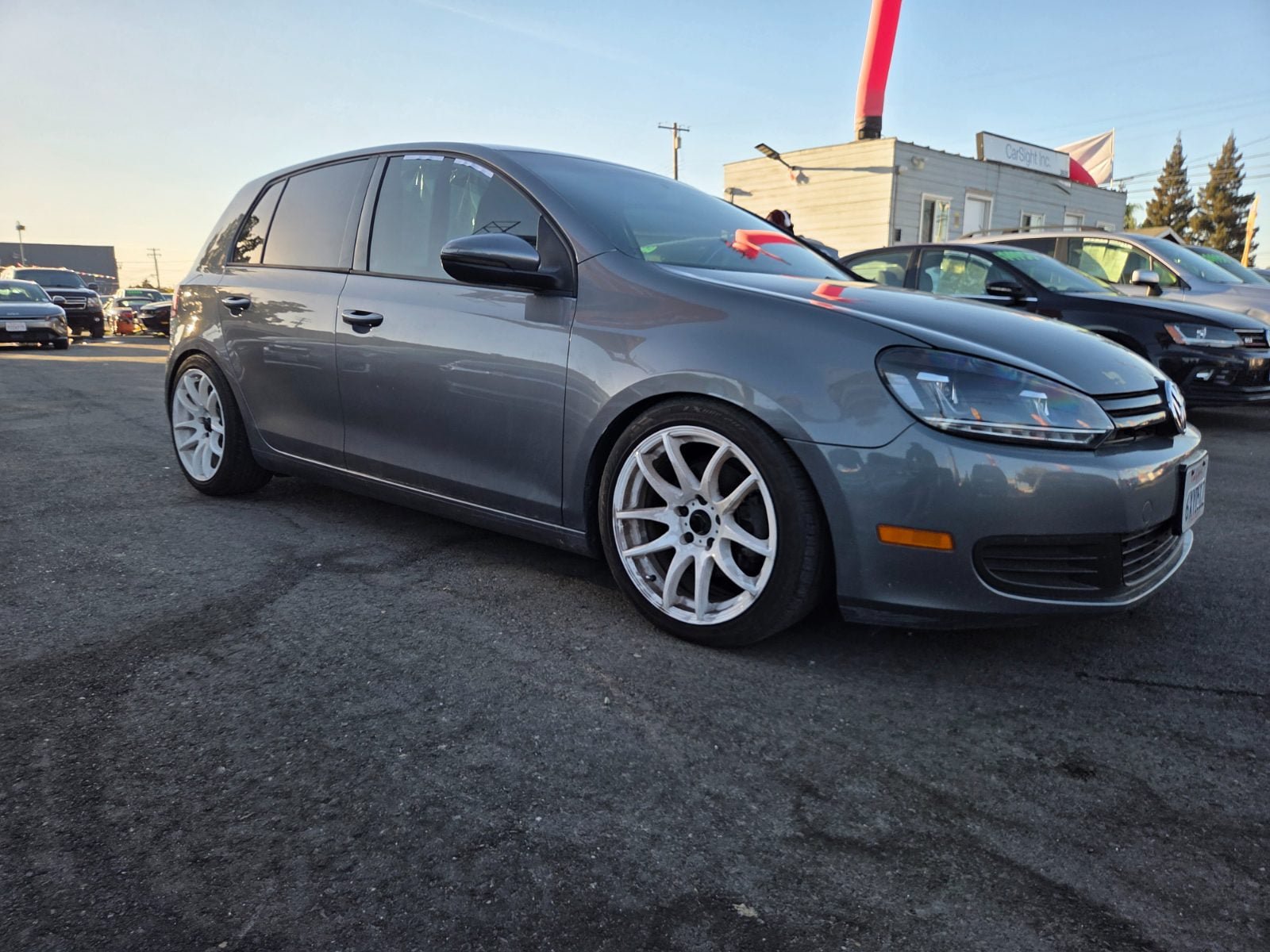 Used 2013 Volkswagen Golf 4-Door FWD image 5