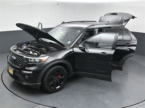 Certified 2021 Ford Explorer ST w/ ST Street Pack image 54