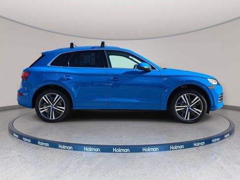 Used 2020 Audi Q5 e Premium Plus w/ Premium Plus Package image 3