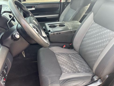 Used 2017 Toyota Tundra SR5 image 12