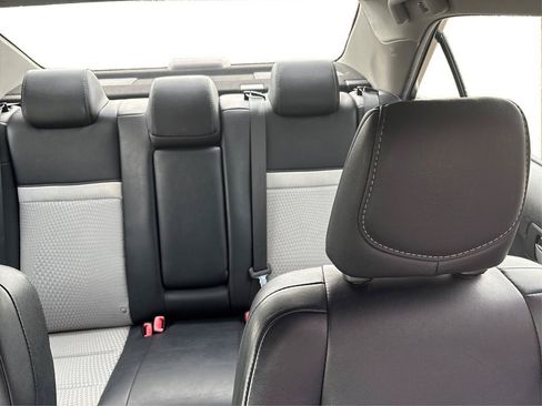 Used 2014 Toyota Camry SE FWD image 14