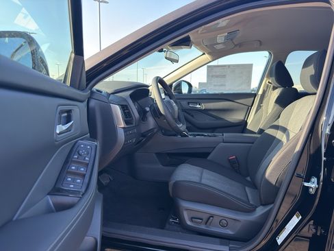 New 2026 Nissan Rogue SV image 11