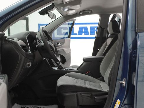 Used 2024 Chevrolet Equinox LS w/ Driver Confidence II Package FWD image 5