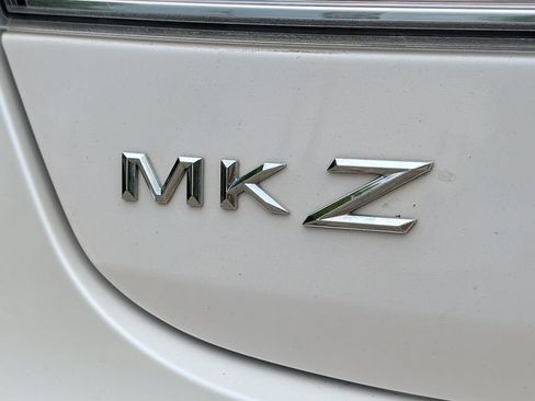 Used 2016 Lincoln MKZ w/ Equipment Group 300A Reserve FWD image 41