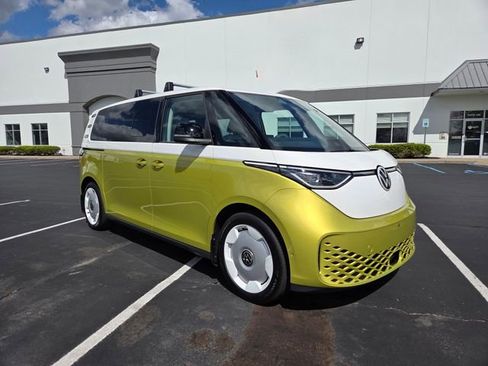Used 2025 Volkswagen ID. Buzz 1st Edition RWD image 54