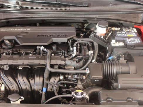 Used 2023 Hyundai Elantra SEL w/ Convenience Package image 35