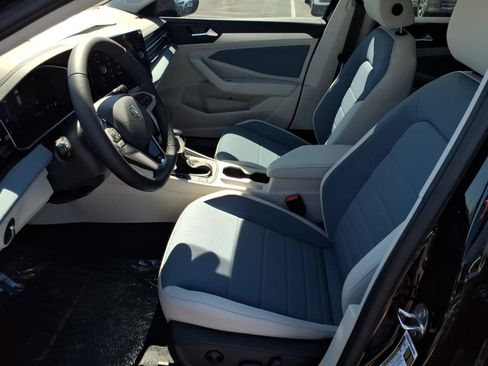 New 2026 Volkswagen Jetta SE image 10