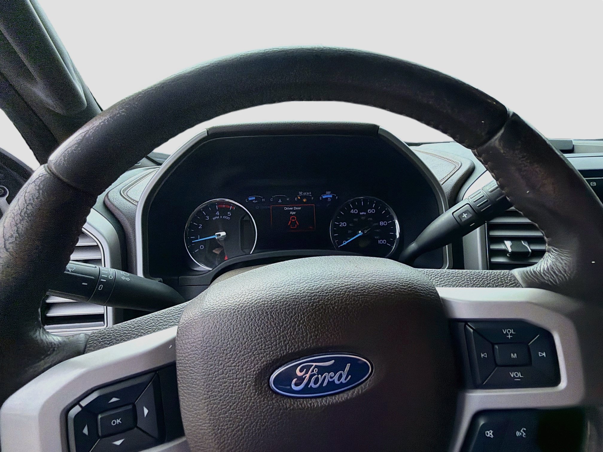 Used 2019 Ford F450 King Ranch w/ King Ranch Ultimate Package AWD/4WD image 11