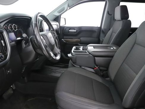 Used 2019 Chevrolet Silverado 1500 RST w/ Convenience Package AWD/4WD image 16