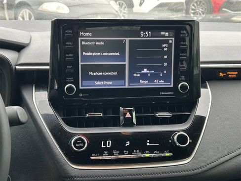 Used 2022 Toyota Corolla SE image 19