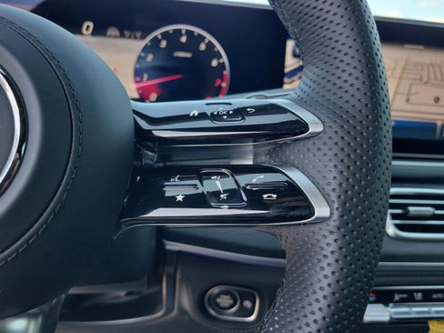 New 2026 Mercedes-Benz GLS 580 4MATIC image 23