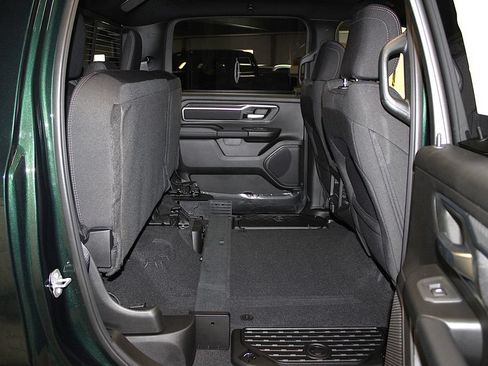New 2026 RAM 1500 4x4 Crew Cab image 34