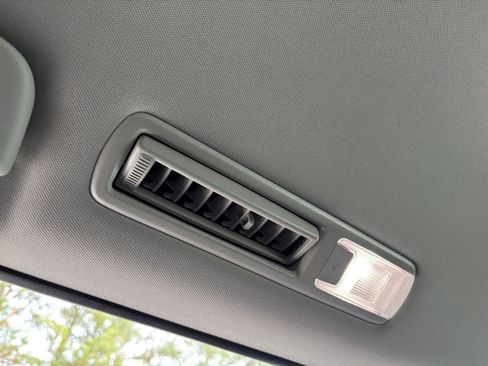 Used 2025 Toyota Grand Highlander XLE image 24