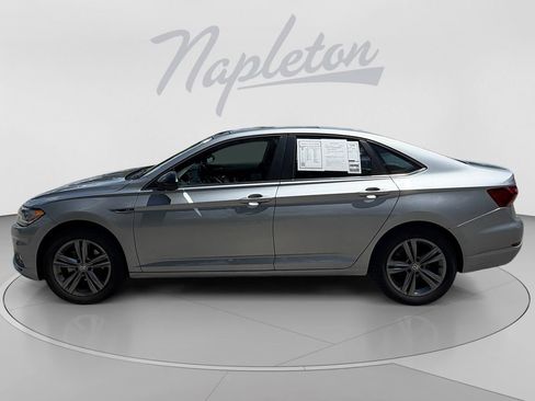 Used 2019 Volkswagen Jetta FWD image 2