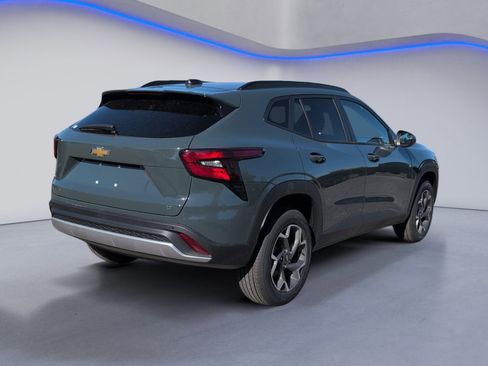 New 2026 Chevrolet Trax LT w/ Driver Confidence Package image 3