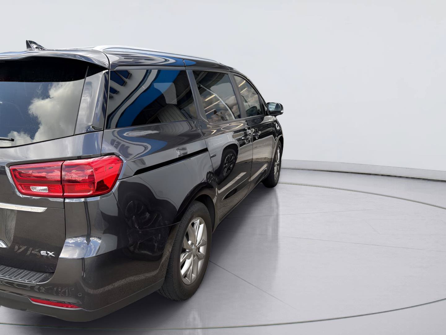 Used 2020 Kia Sedona EX FWD image 3