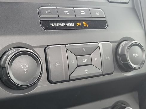 Used 2019 Ford F150 XL w/ Equipment Group 101A Mid AWD/4WD image 26
